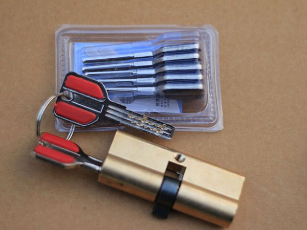 革吉24小时上门开锁公司